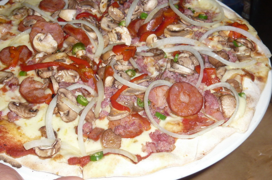 เมนูขึ้นชื่อของ Col’Cacchio Pizzeria
